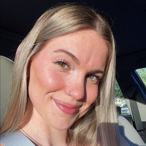 Meet your Posher, Bristyn